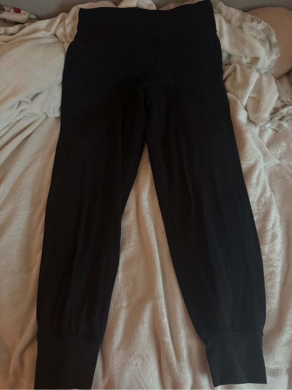 Women’s lululemon black align joggers